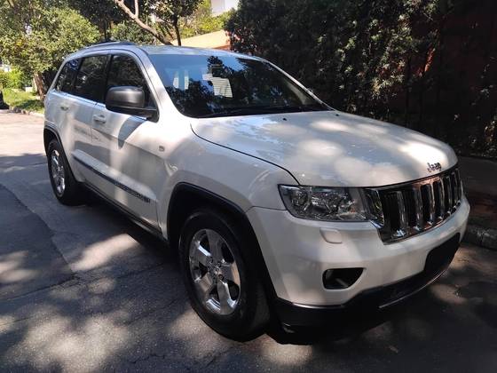 JEEP GRAND CHEROKEE 3.6 LAREDO 4X4 V6 24V GASOLINA 4P AUTOMÁTICO JEEP GRAND CHEROKEE 3.6 LAREDO 4X4 V6 24V GASOLINA 4P AUTOMÁTICO